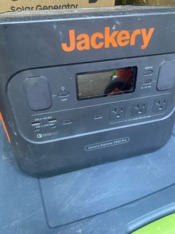 Jackery Explorer 2000 Pro 2160Wh Power Station - Not Working - For Parts or Repair