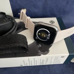 Fitbit VERSA Sleep tracker and O2 Tracker