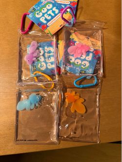 Goo pets keychain fidget