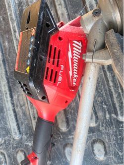 2 Milwaukee trimmers
