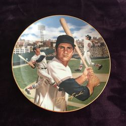 Carl Yaztremski Collectible Plate