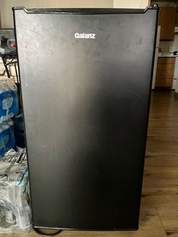 Galanz mini fridge