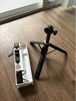 Phone tripod