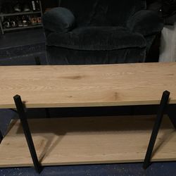 Table/tv Console 