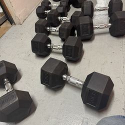 dumbbells 