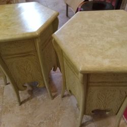 High End Pair Of Lovely Decorative  End Tables. Can Be Sold Separately