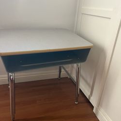 Children Desk With Chair 