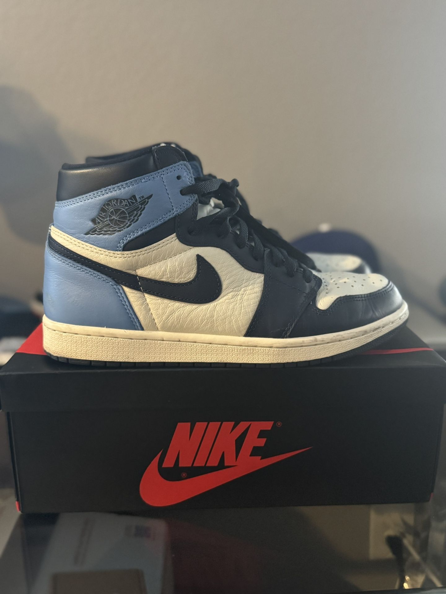 Jordan 1 Retro High Obsidian Size 9.5