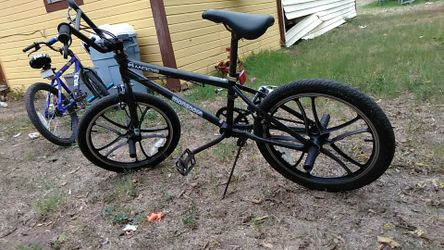 Mongoose 270 mode 20 inch bike bmx for Sale in Waco TX OfferUp