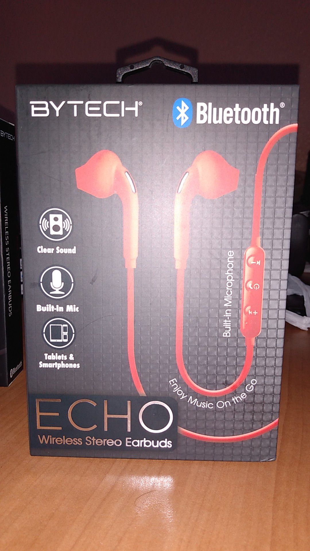 Echo wireless stereo earbuds