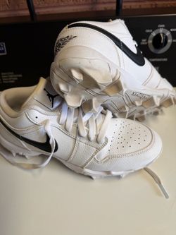 Nike Air Jordan 1 Baseball Cleats White Black size 6
