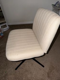 Vanity chair