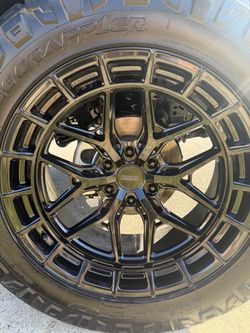 Vossen HFX-1 with 35 Nitto Ridge Grapplers