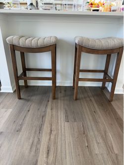Bat  stools