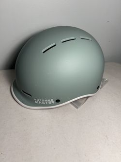 BRAND NEW!!! Outdoor Master Bike Helmet Light Green 