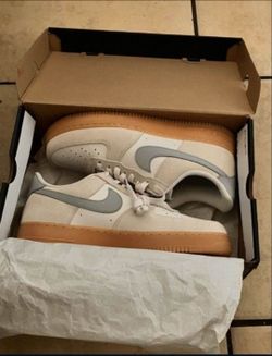 Nike Air Force 1 ‘07 LV8 – Brand New (Never Worn)