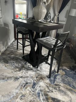 Pub table/ dining table