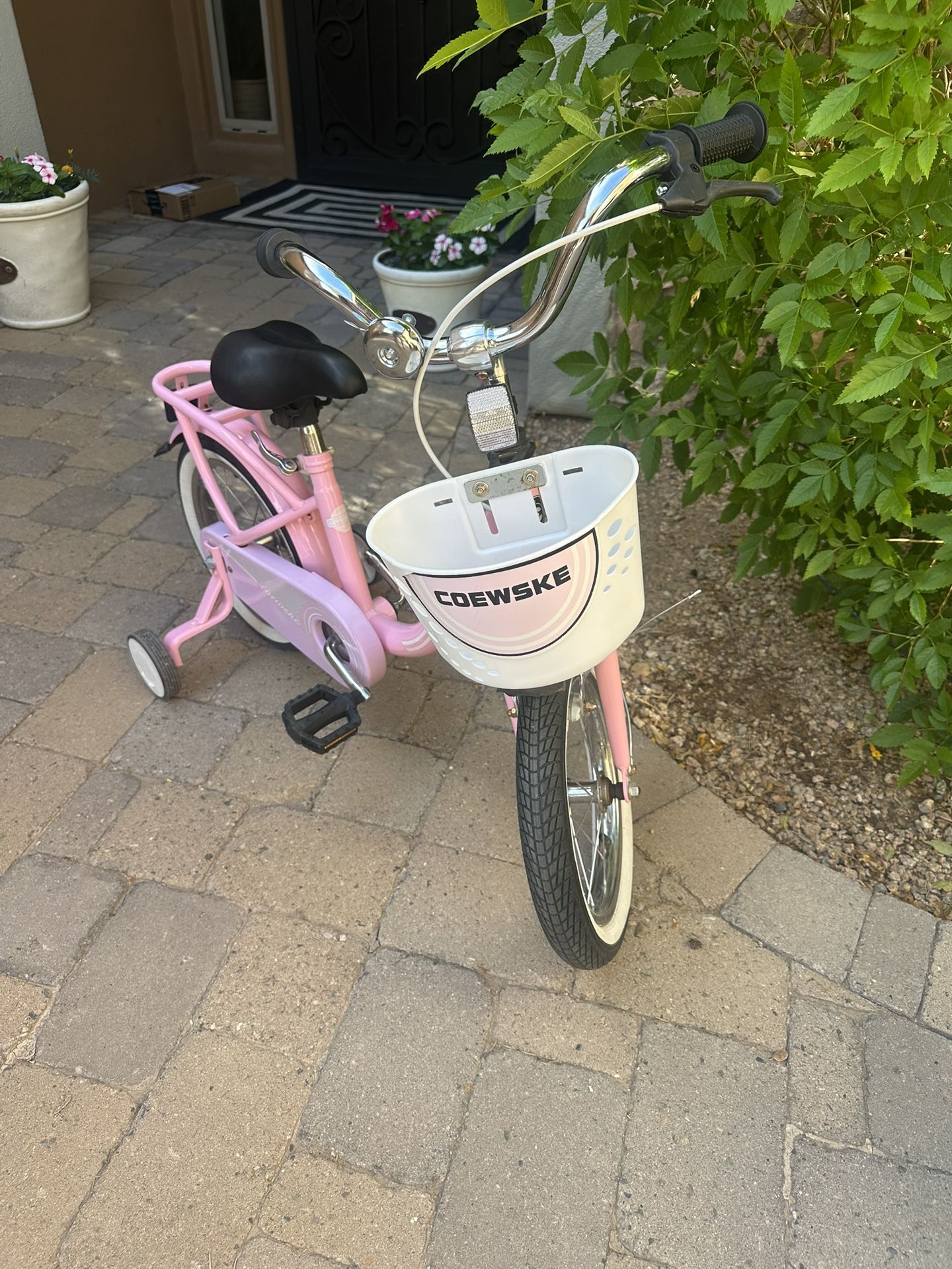 Coewske Girls Pink Bicycle With Training Wheels