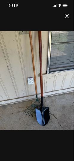 Still like new shovel and Rake 20 for both  don’t need