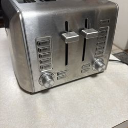 Cuisinart Custom Select 4-slice Toaster
