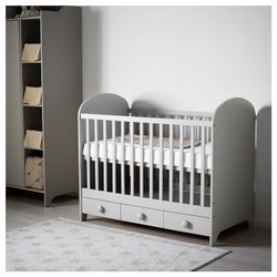 Crib With Drawers