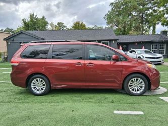 2012 Toyota Sienna