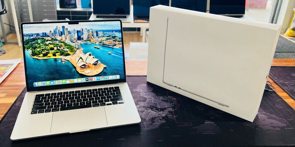 Apple MacBook Air 15” M3 2024 24GB RAM 1TB SSD Apple Care+