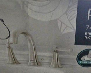 American Standard Rumson 8 in. Widespread 2-Handle Bathroom Faucet in Brushed Nickel