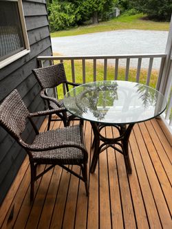 Outdoor table and 2 chairs