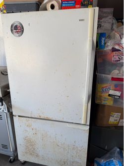 Perfect Garage refrigerator freezer