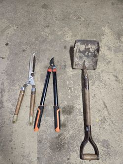 Garden Tools 
$25