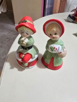 Vintage Christmas Carolers Ceramic Figurines Set of 2