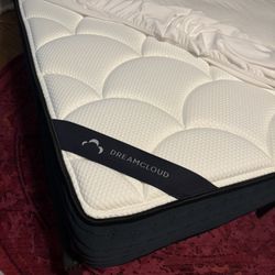 New California king bed 