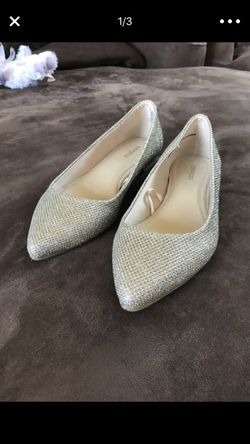 Women’s flats