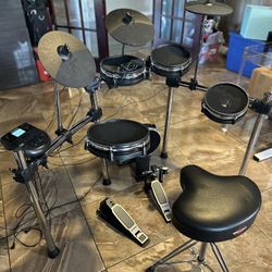 Alesis Surge Mesh Kit Eight-Piece Electronic Drum Kit with Mesh Heads