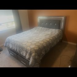 Full Size Bed With Mattress 