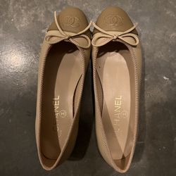 Chanel ballerina flats 