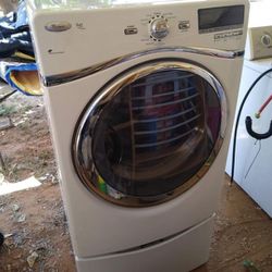WHIRLPOOL GAS DRYER....EXCELLENT CONDITION 