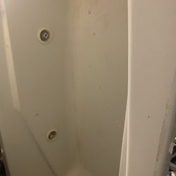 Tub Jacuzzi 