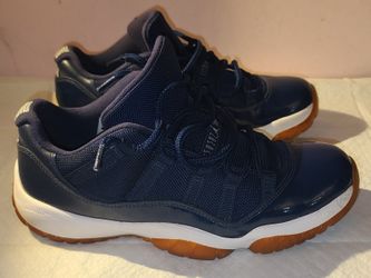 Air Jordan 11 Retro Low “Navy Gum” – Men’s Size 9