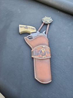 DUKE GUN DECORATION