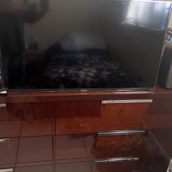 40” Flat HD Tv