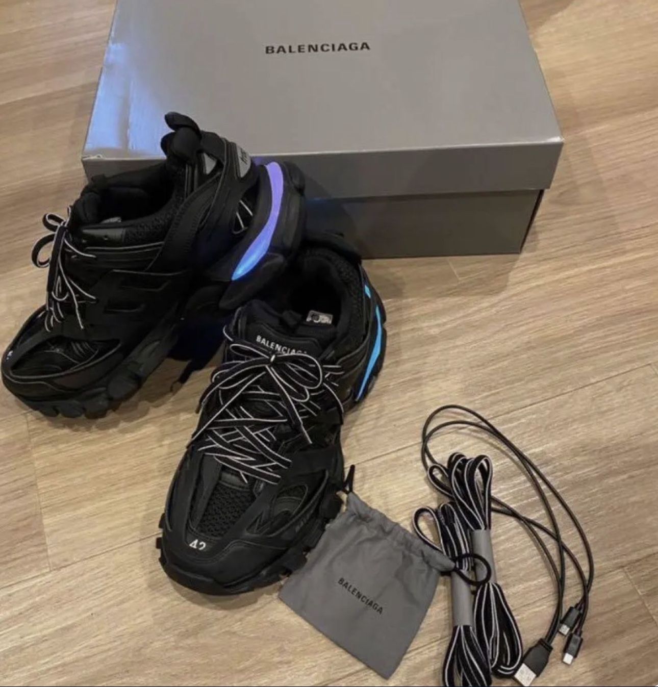 Balenciaga shoes led deals