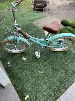 Girls Bike 18’ 