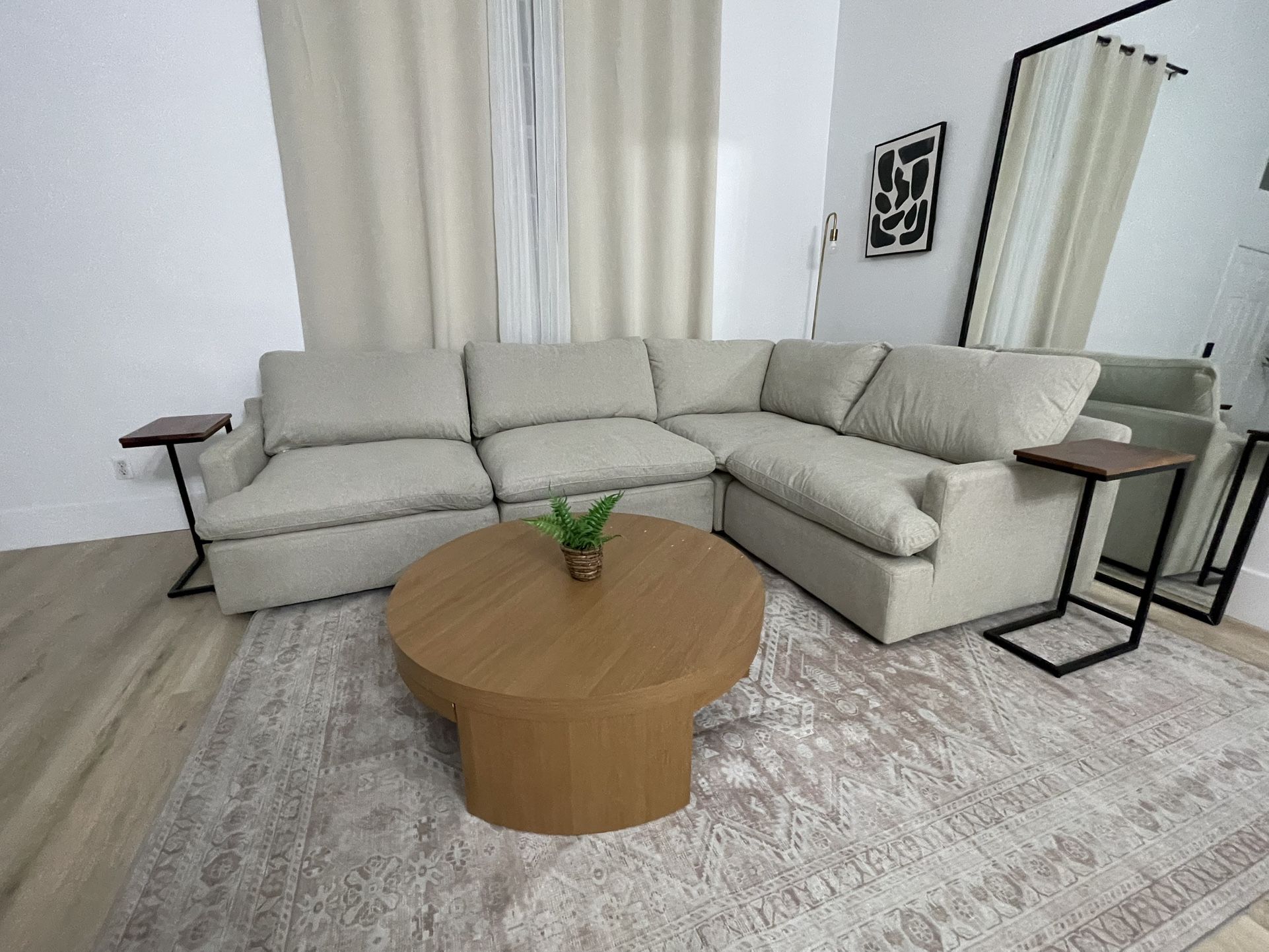 Beautiful Sectional Couch Sofa Down Feather