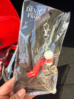 Combo, the Devil wears parada