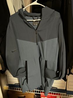 Men’s Nike Blue Jacket Medium