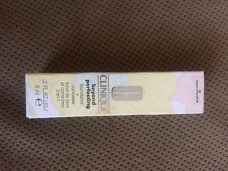 Linique foundation + corrector
