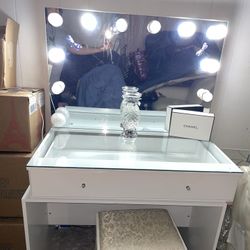 Make Up Vanity