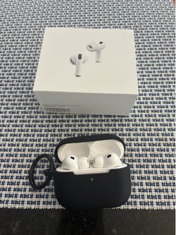 AirPods Pro 3 (2 weeks old)